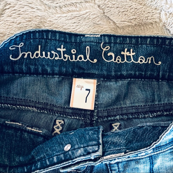 Industrial Cotton | Double Button Denim Shorts - Picture 3 of 6